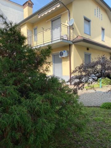 Апартаменты La Casa Di Amalia Ро Экстерьер фото